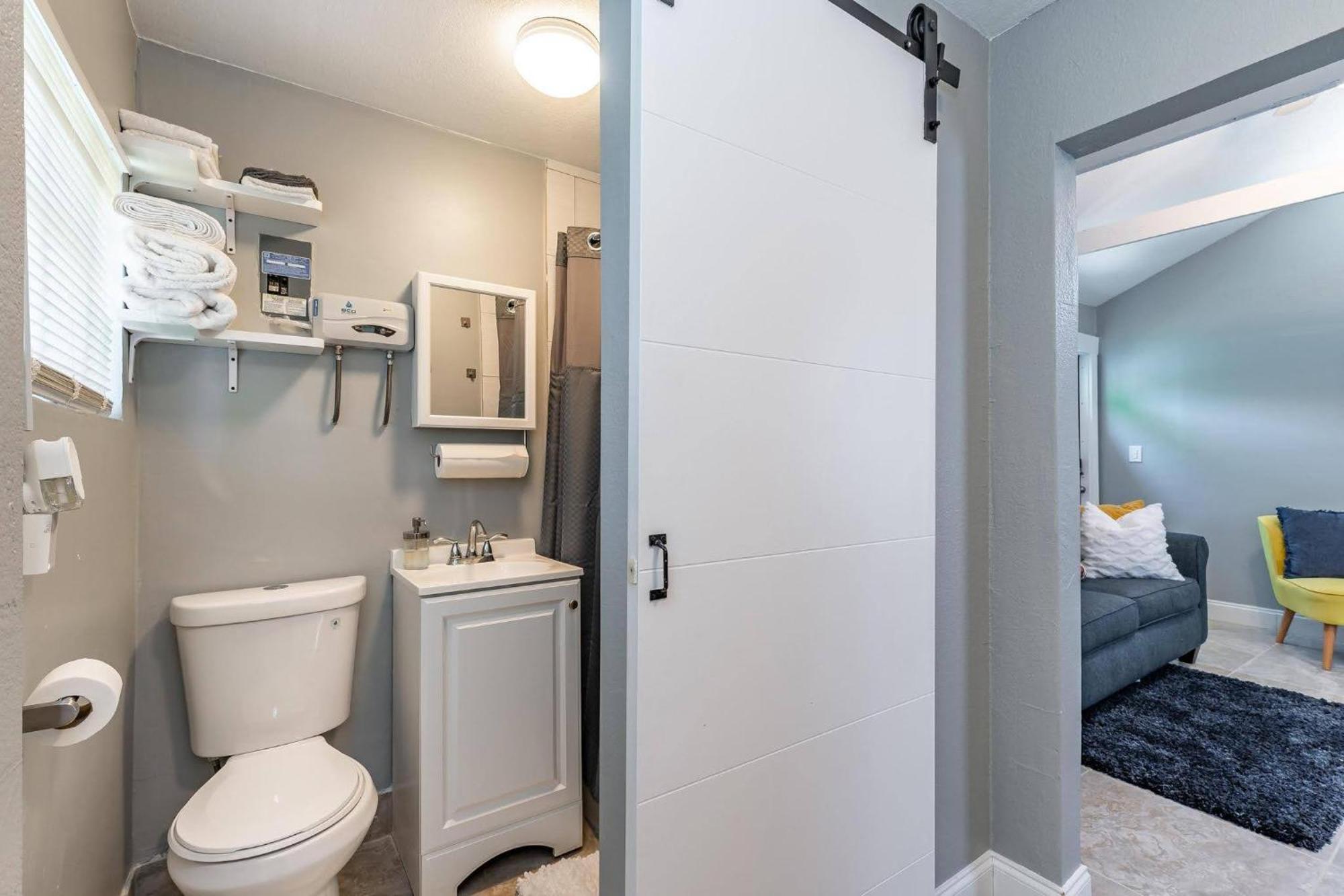 Cozy Comfy Studio With Full Sofa Bed And Kitchenette West Palm Beach Exterior photo