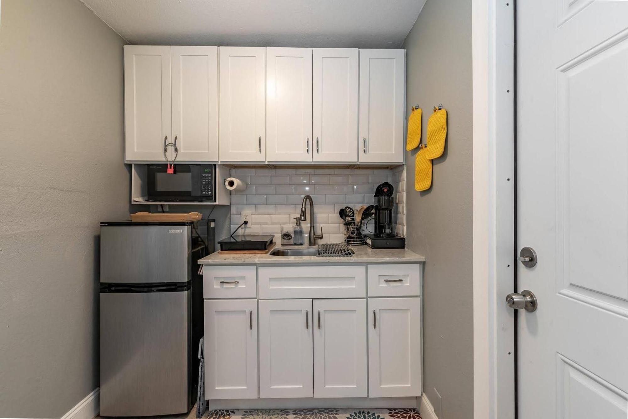 Cozy Comfy Studio With Full Sofa Bed And Kitchenette West Palm Beach Exterior photo