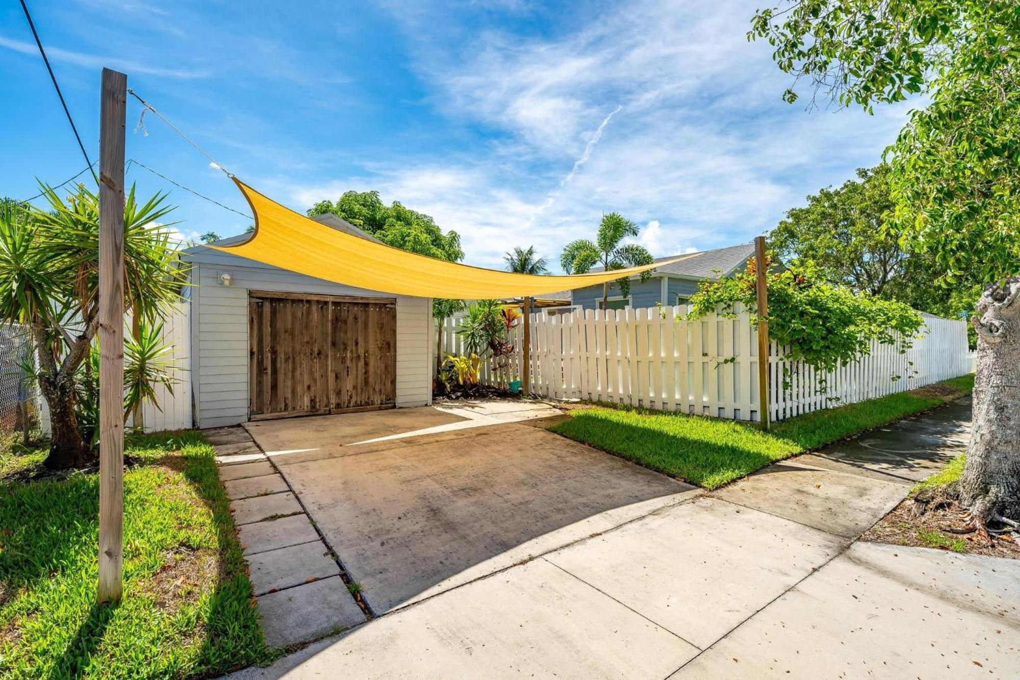 Cozy Comfy Studio With Full Sofa Bed And Kitchenette West Palm Beach Exterior photo