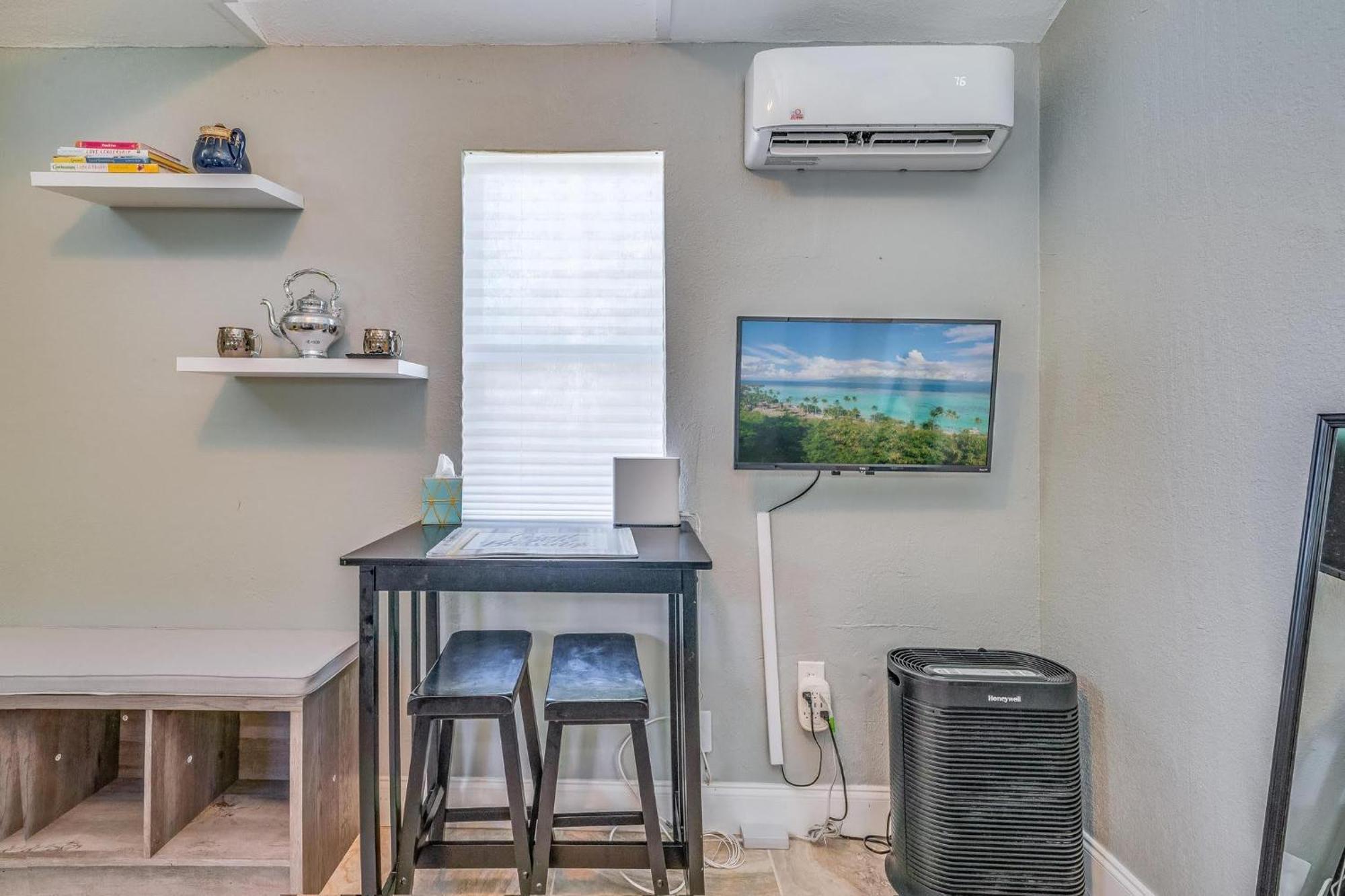 Cozy Comfy Studio With Full Sofa Bed And Kitchenette West Palm Beach Exterior photo