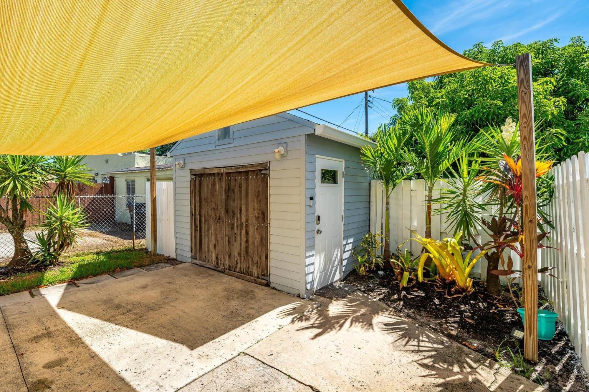 Cozy Comfy Studio With Full Sofa Bed And Kitchenette West Palm Beach Exterior photo