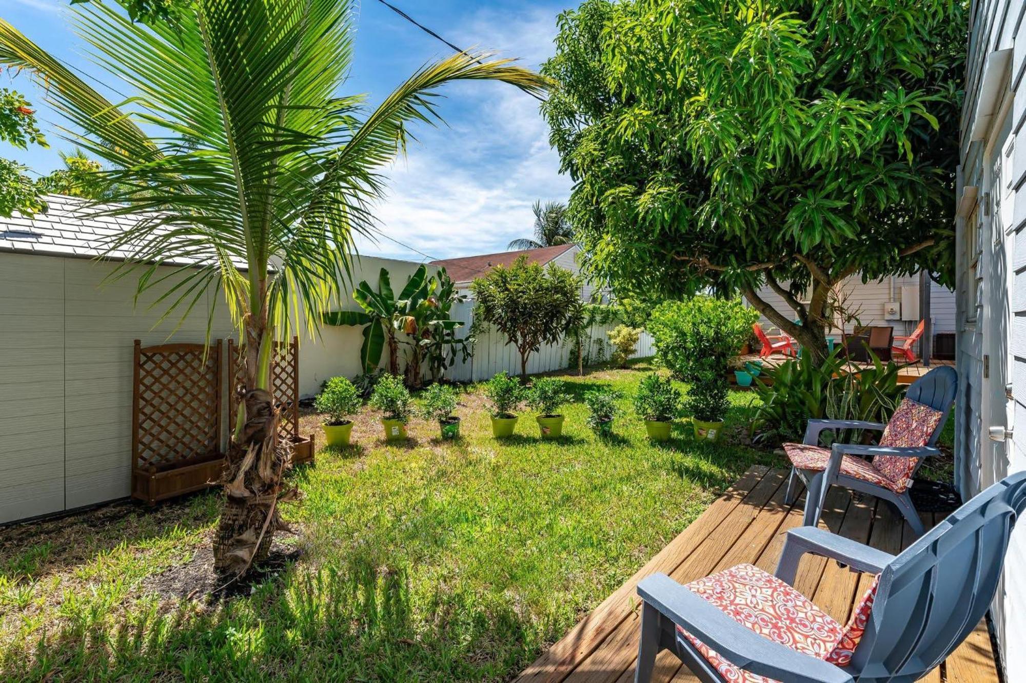 Cozy Comfy Studio With Full Sofa Bed And Kitchenette West Palm Beach Exterior photo